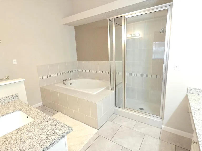 13551 Pasa Robles Ln — Photo 11