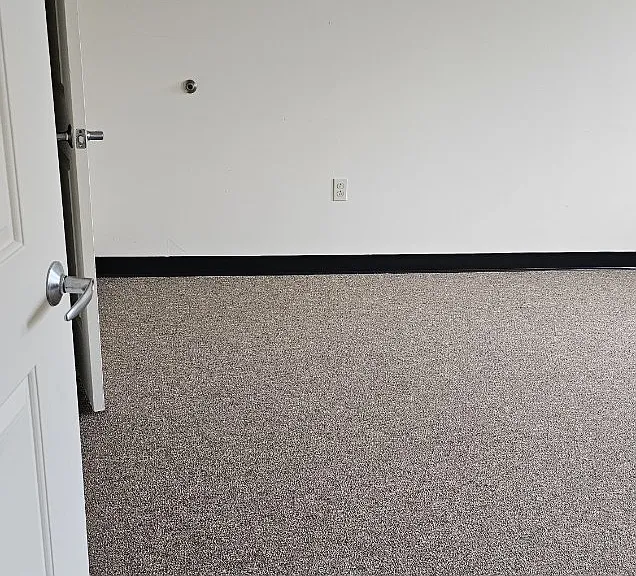 327 Main St #202 — Photo 5