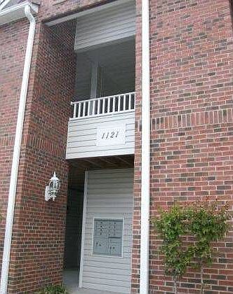 2nd image of 1121 G Turtle Creek Rd