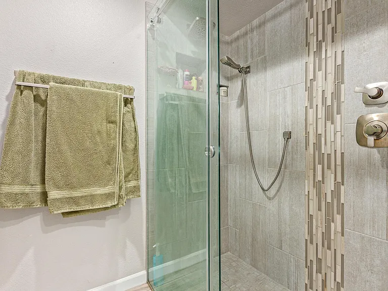 5913 E Thomas Rd — Photo 18