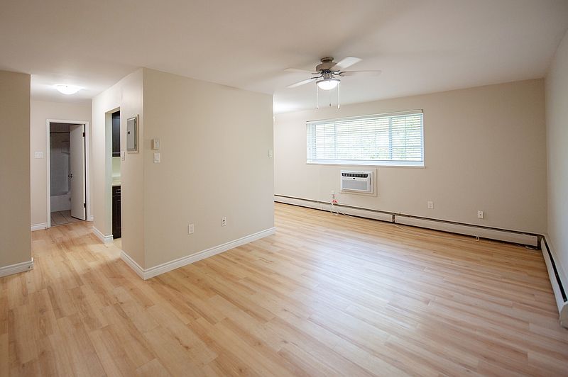Winnipeg Apartment for rent - 2 Bedrooms — photo 8