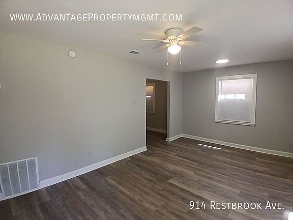 3rd image of 914 Restbrook Ave