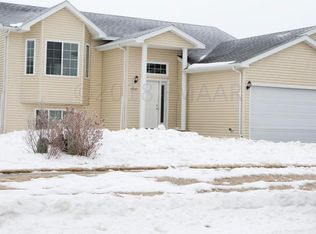4541 10th St W, West Fargo, ND 58078