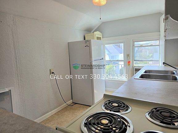 2nd image of 535 W Maple St APT 3