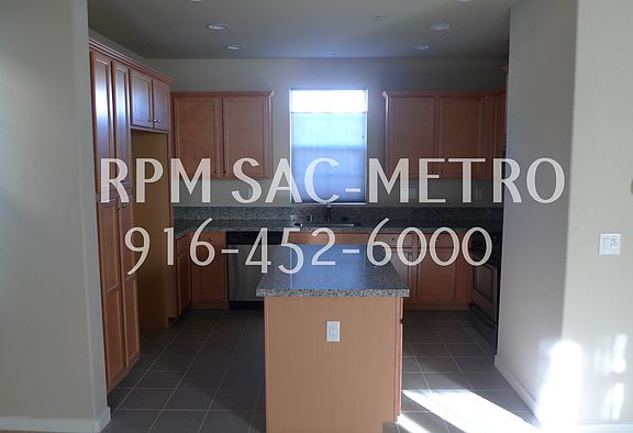 3rd image of 150 Candela Cir