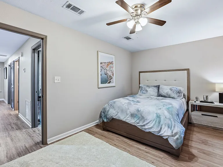 1241 N Bronough St — Photo 12