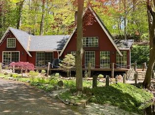 23 Adams Ln, Norwalk, CT 06850