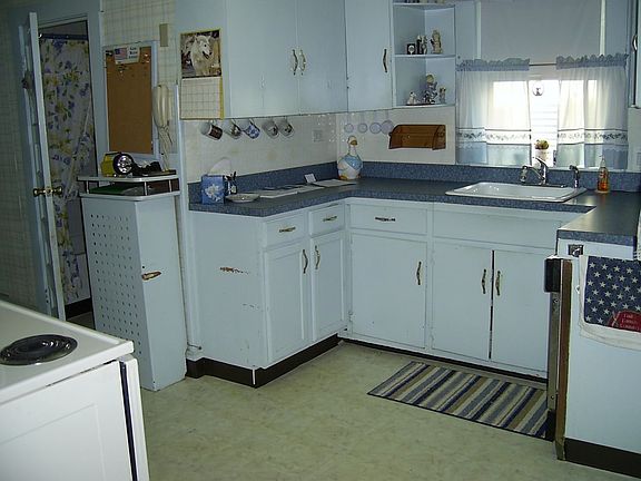 1st Flr Kitchen