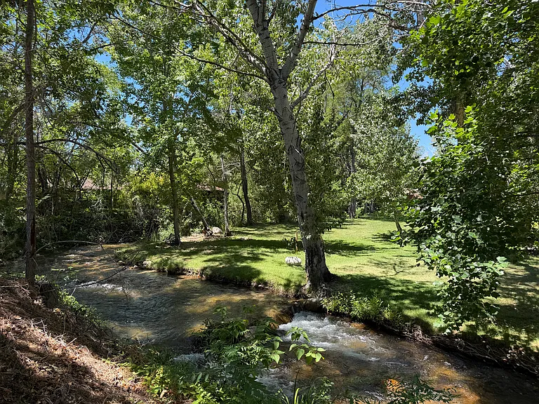 360 McLaren Ln — Photo 2