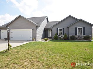 417 17th St SE, Demotte, IN 46310