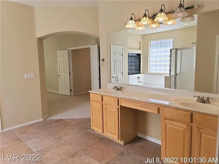 2768 Craigmillar St — Photo 25