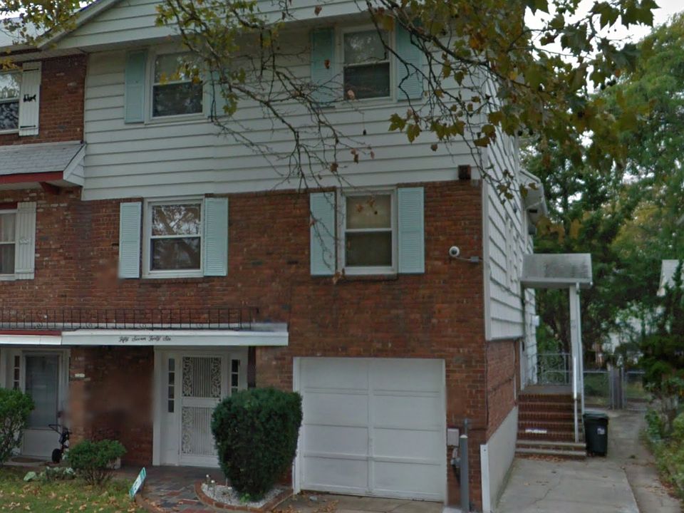 1st image of 5746 224th St #2