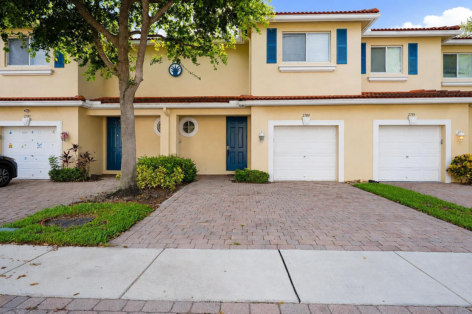 3 bed, 2.5 bath, 1626 sqft, $2,900 — Photo 1