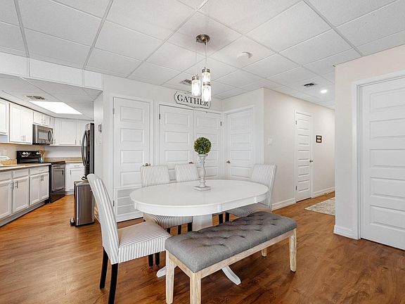 5th image of 4901 Laguna Blvd Unit 406