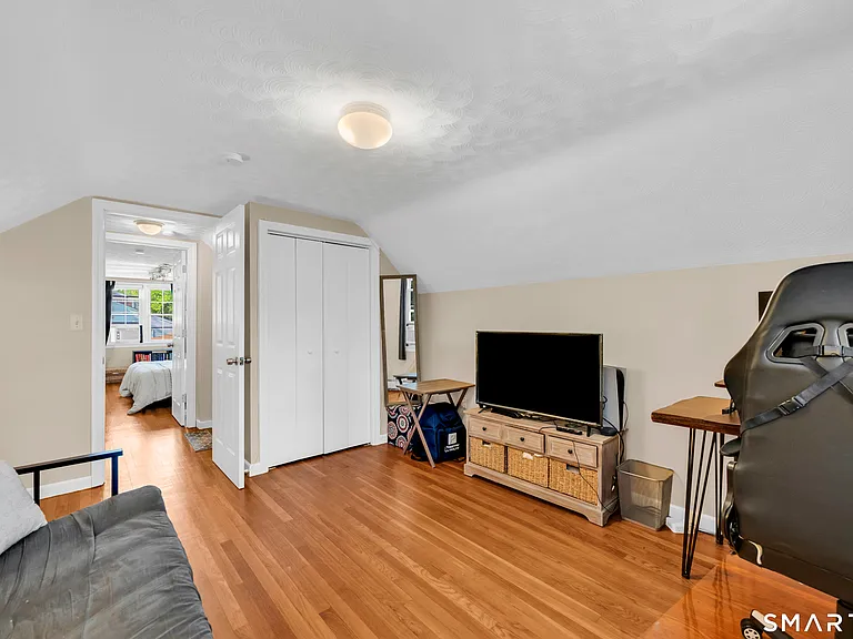9 Sam St — Photo 25