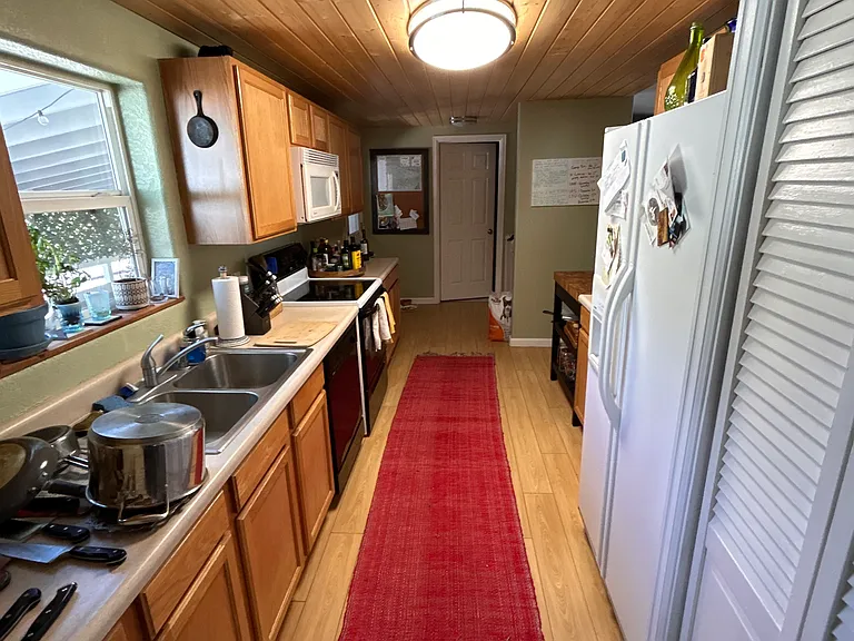 317 Wood Crest Dr — Photo 3