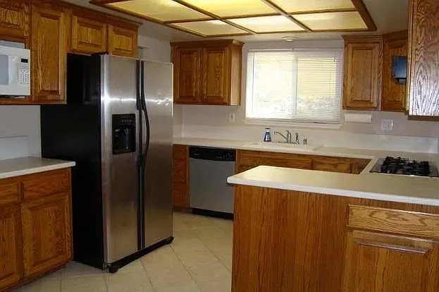 7 bed, 2653 sqft, $5,500 — Photo 4