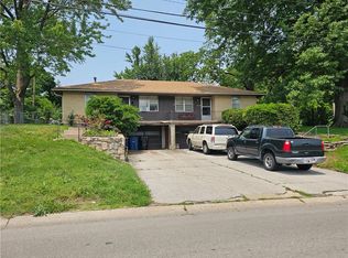 524 E Walnut St, Independence, MO 64050
