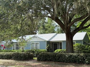 210 W 11th Ave, Mount Dora, FL 32757
