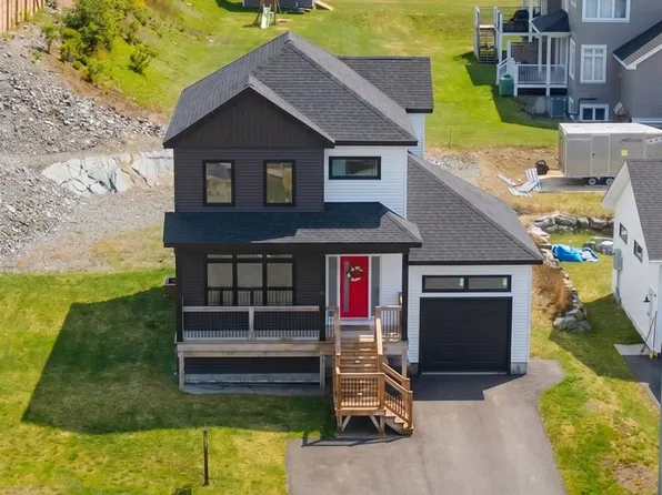 18 Sunset Way, St. Philips, NL A1M0G9