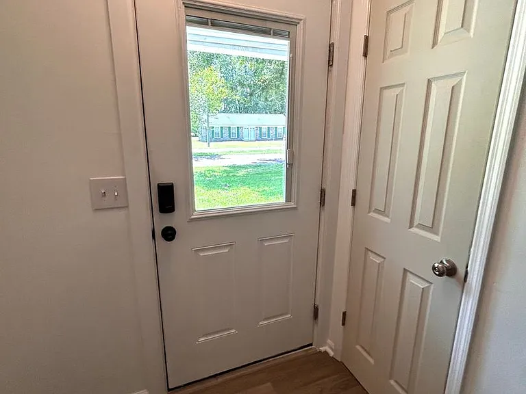 401 Bluebell Ave — Photo 33