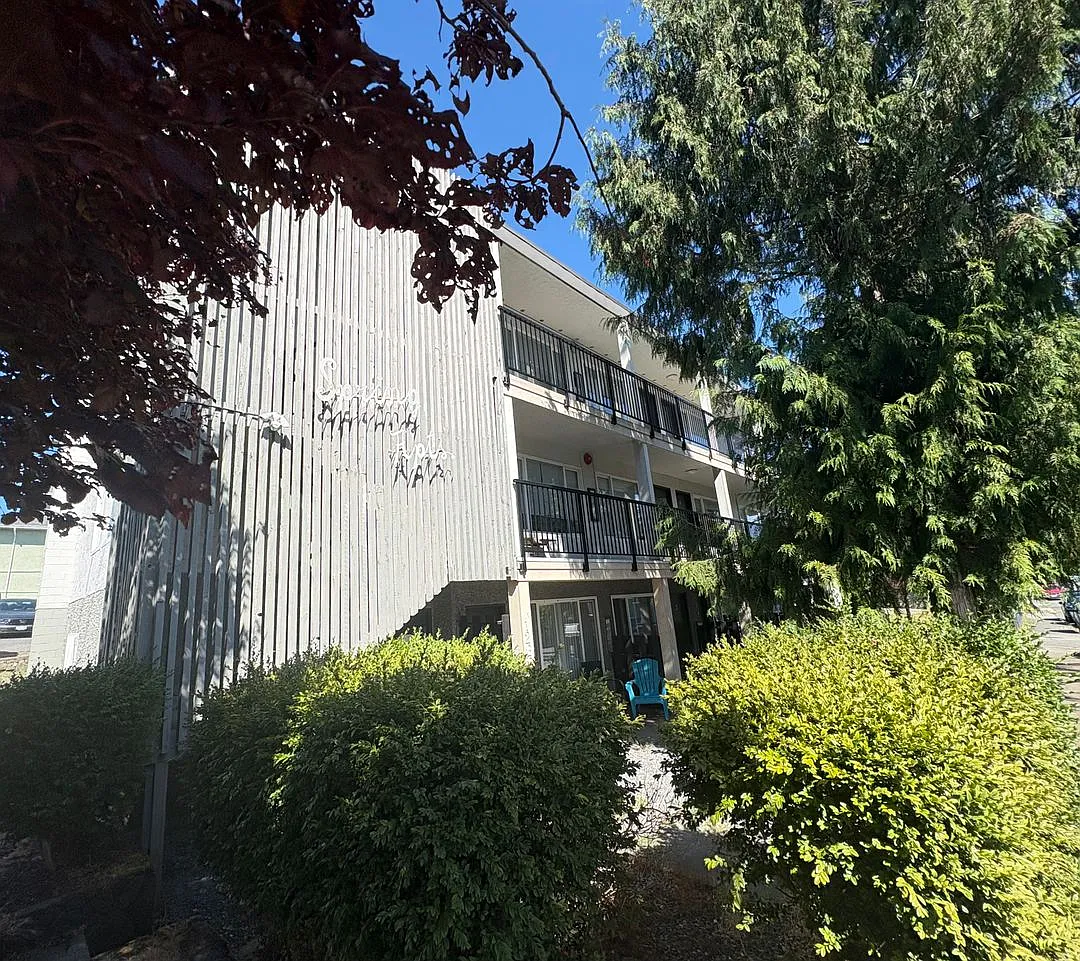 1260 Pembroke St #12 photo 1