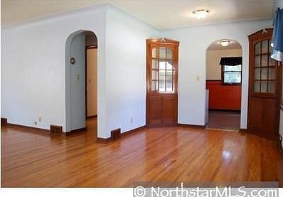 3rd image of 1780 Hewitt Ave