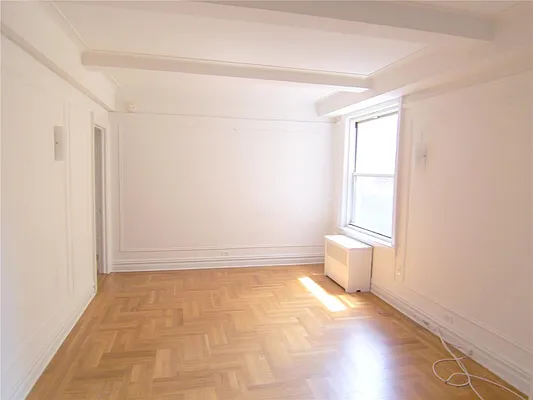 Rented by Maz Group NY | media 4