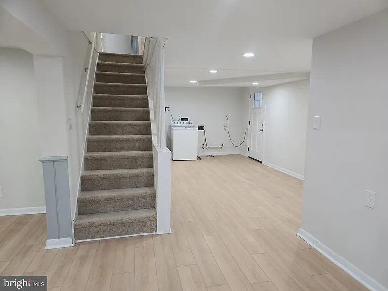220 University Blvd E — Photo 17