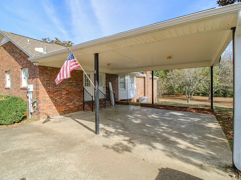 530 Rose St — Photo 33