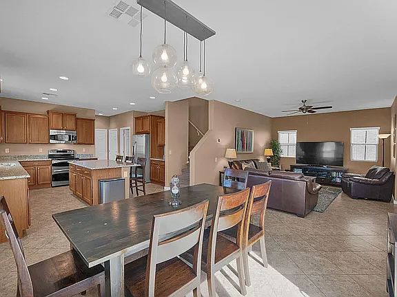2nd image of 3649 E Zachary Dr