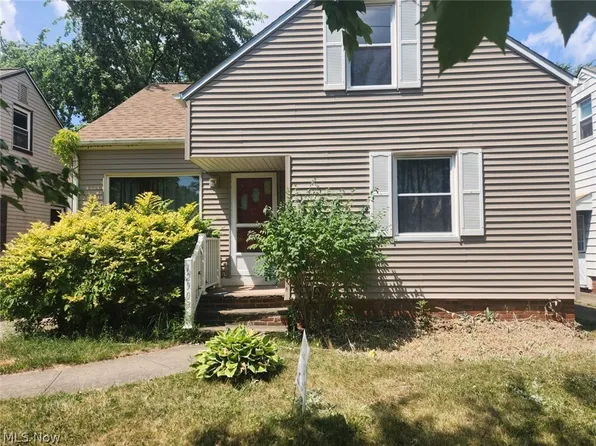 12903 Rockside Rd, Garfield Heights, OH 44125