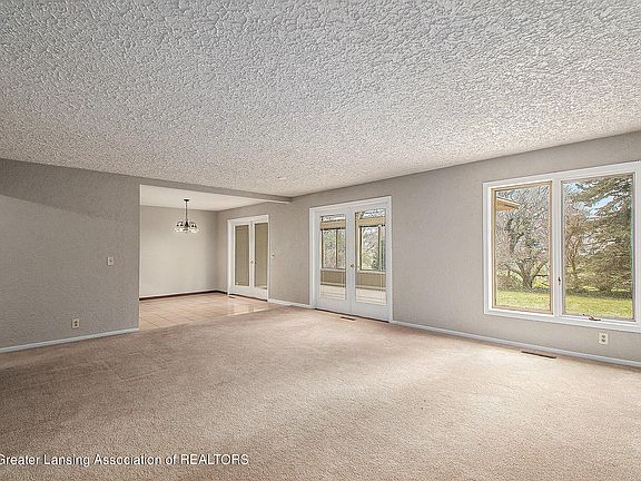 4th image of 837 Montevideo Dr