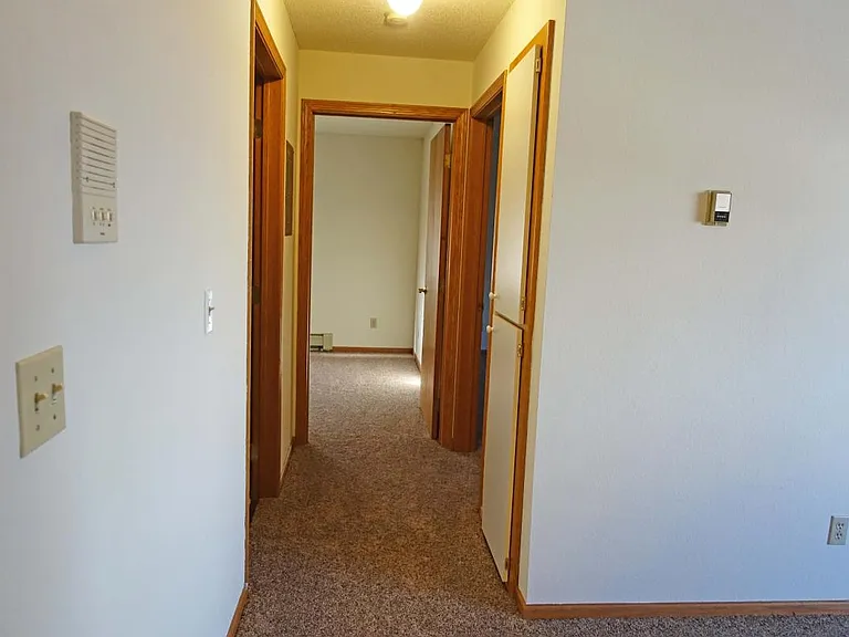 500 Belle Ave — Photo 15