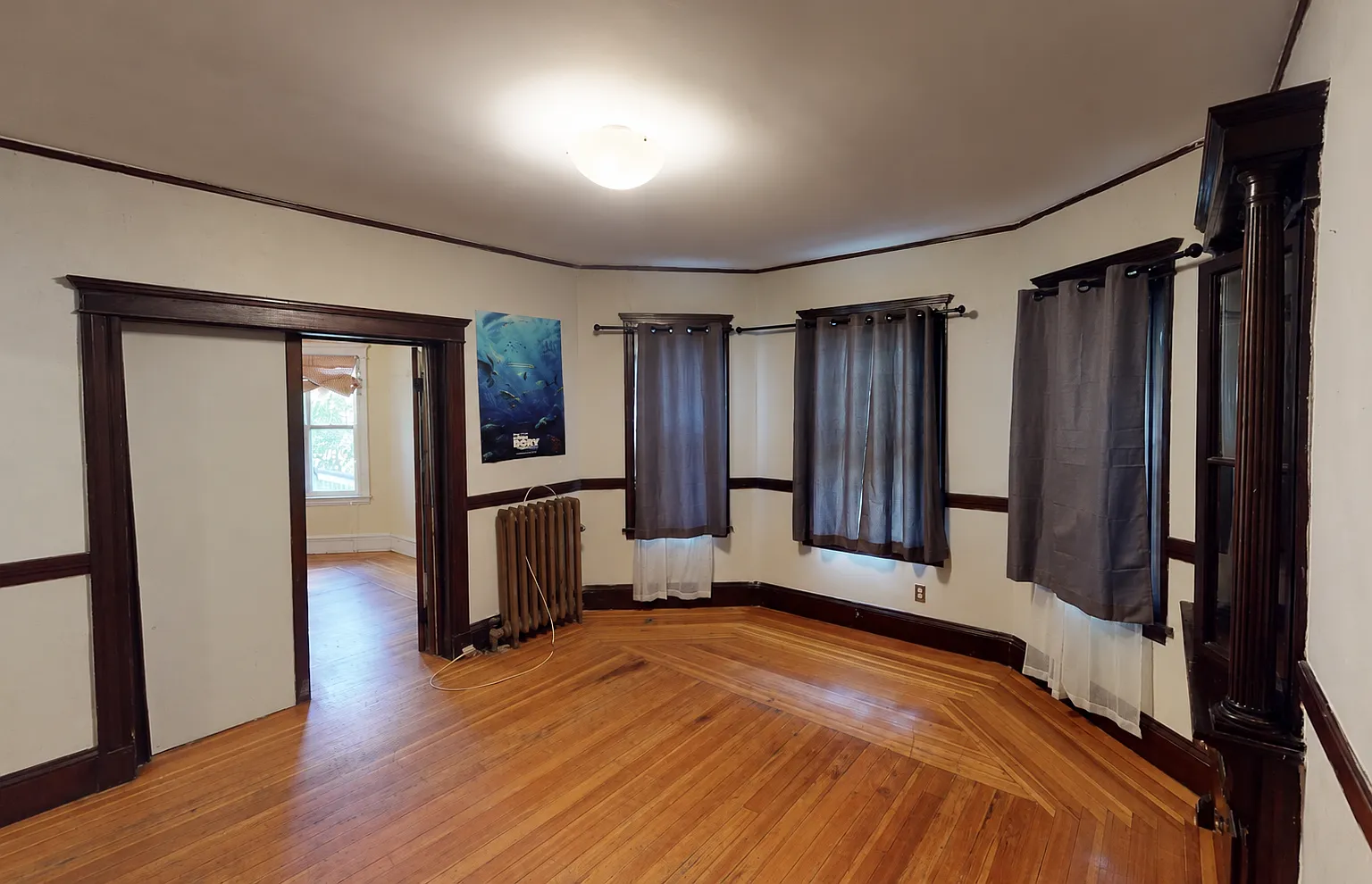 4 bed, $5,600 — Photo 3
