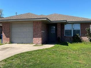 1701 W Doyle St, Granbury, TX 76048