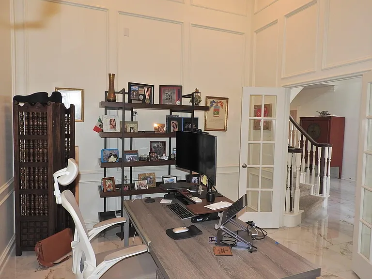 2319 Amber Springs Dr — Photo 13