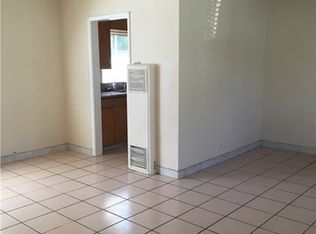 6914 Hinds Ave, North Hollywood, CA 91605