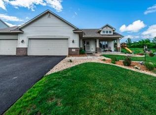 26975 Meadow Ridge Dr, Elko New Market, MN 55020