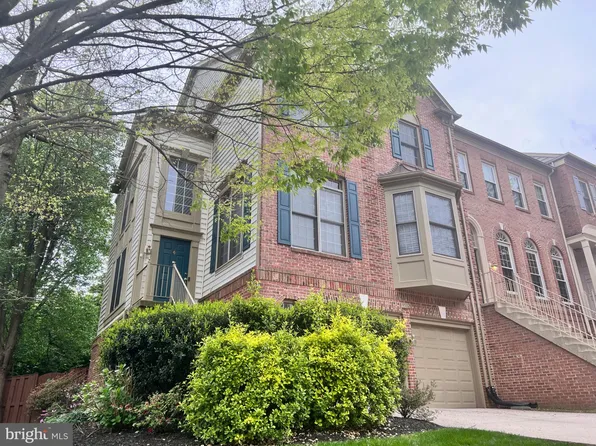 9512 Lagersfield Cir, Vienna, VA 22181