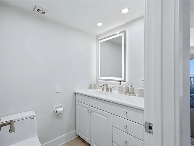 4401 Gulf Of Mexico Dr #907 — Photo 31