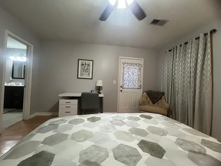 4607 Grinstead Pl — Photo 9