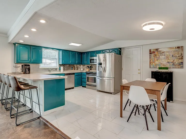 2117 Benjamin Rd — Photo 21