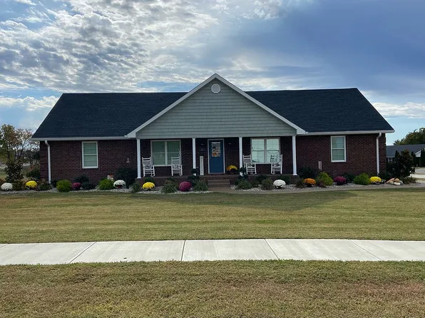 101 Blackberry Dr, Campbellsville, KY 42718