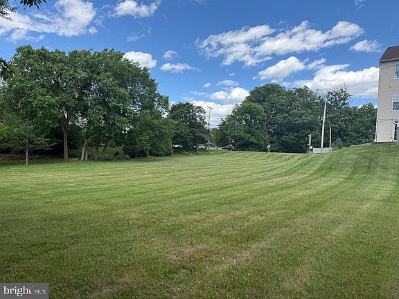 5th image of 4996 Ilchester Rd