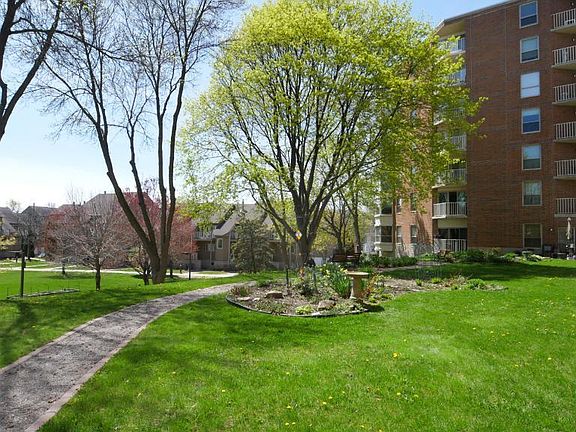 3rd image of 1425 W 28th St APT 416