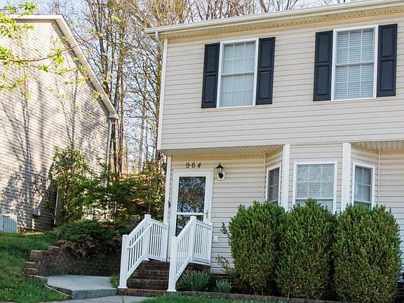 2nd image of 964 Sherwood Ct