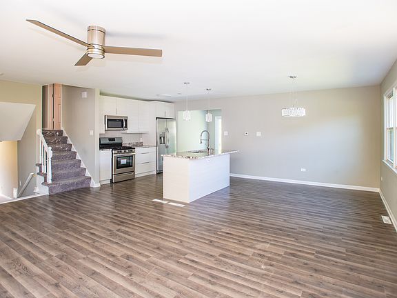 4th image of 22214 Cherie Ct