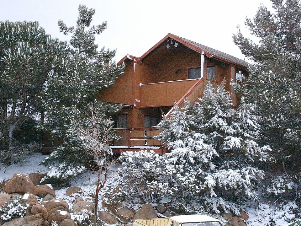 Rare Snowfall on Private Hi-Desert Hilltop Retreat