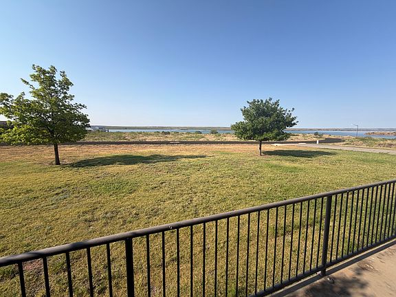 4th image of 307 Ridgecrest Dr